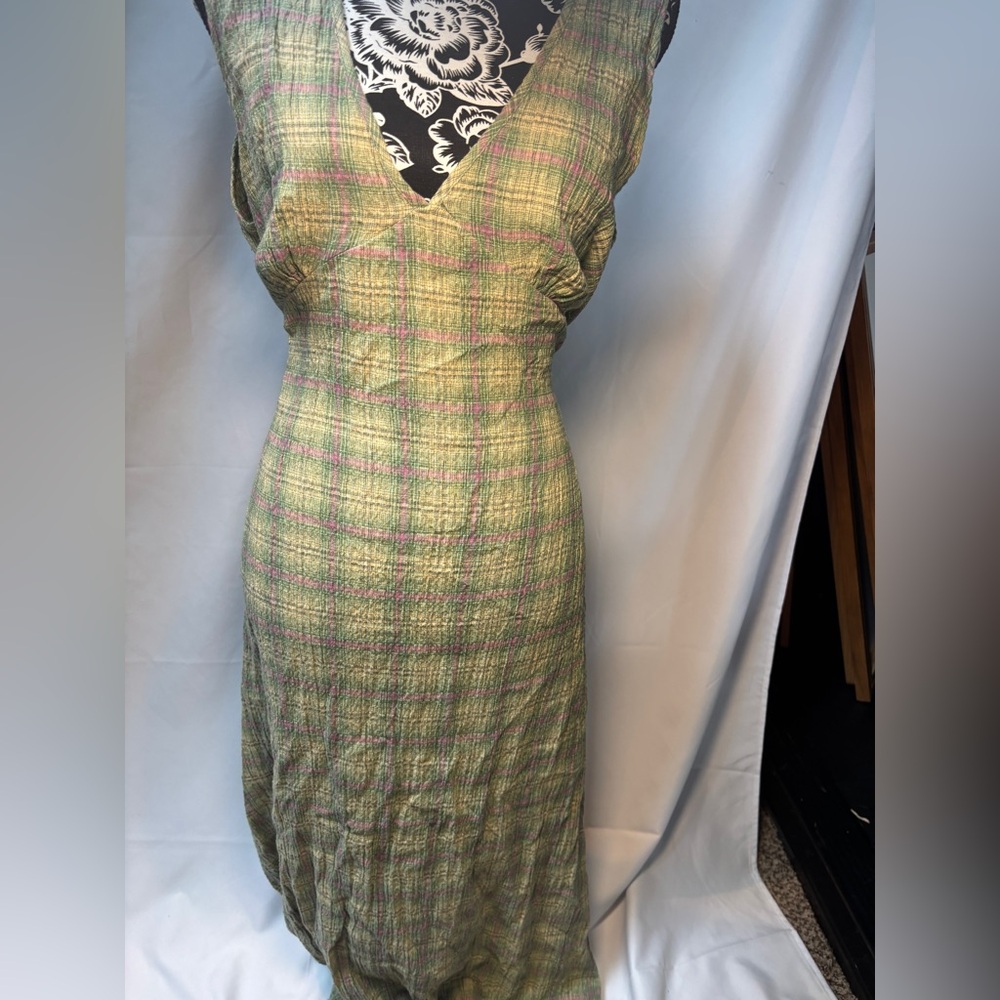 Afends Green check- POSITION TULLY
SEERSUCKER MAXI DRESS NWOT - Picture 9 of 15